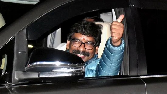 ईडी ने हेमंत सोरेन के खिलाफ सबूत के तौर पर फ्रिज व स्मार्ट टीवी के बिल शामिल किए