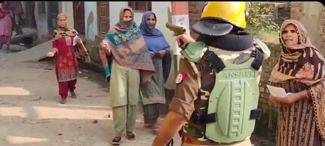 यूपी उपचुनाव 2024: रिवॉल्वर से धमकाकर वोटरों को वोट डालने से रोका जा रहा, अखिलेश यादव का आरोप