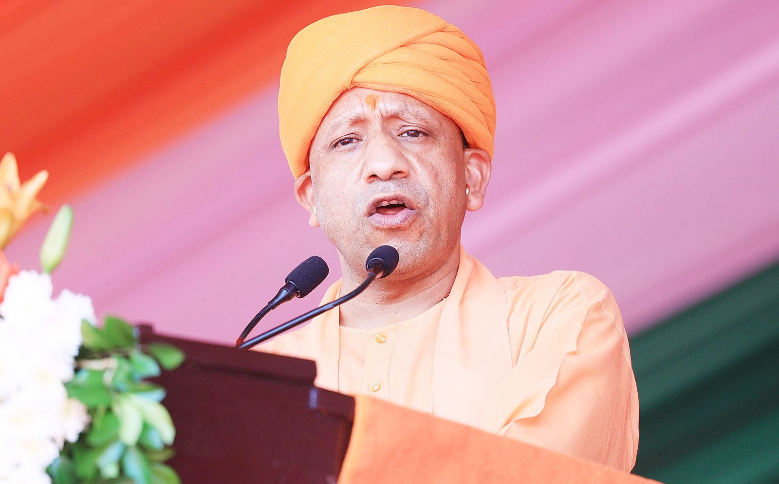 बांग्लादेश में हिंदुओं पर हो रहे अत्याचार पर सीएम योगी की ओर से आया रिएक्शन, जानिए क्या कहा?