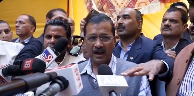 अमित शाह से नहीं संभल रही दिल्ली? कानून-व्यवस्था को लेकर अरविंद केजरीवाल ने केंद्र पर बोला हमला