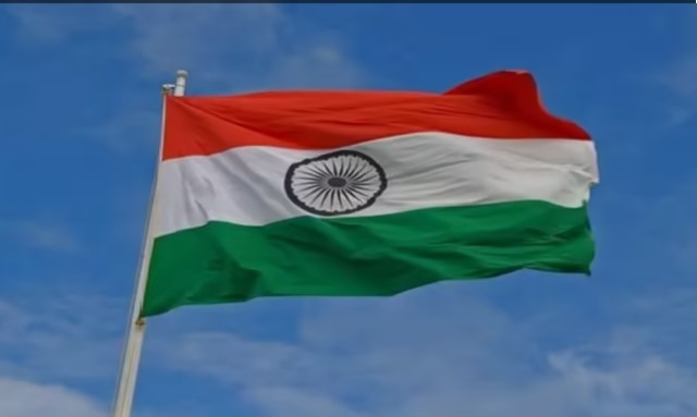 वाघा बार्डर की तर्ज पर बिहार के पूर्णिया में आधी रात को फहराया जाता है तिरंगा, 1947 से चली आ रही परंपरा