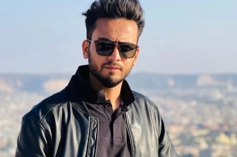 यूट्यूबर एल्विश यादव के खिलाफ मारपीट करने का मामला दर्ज, जान से मारने की धमकी देने का आरोप