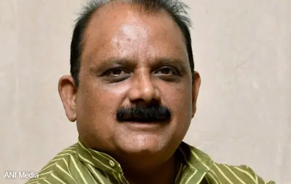 हेमंत सोरेन सरकार में मंत्री मिथिलेश ठाकुर को हनीट्रैप करने की कोशिश, मोबाइल पर आया अश्लील वीडियो कॉल