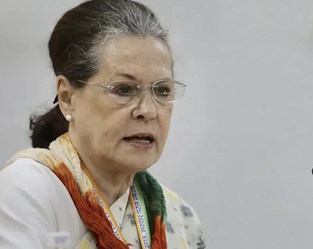 पीएम कांग्रेस को आर्थिक रूप से पंगु बनाने का प्रयास कर रहे हैं, सोनिया गांधी का आरोप