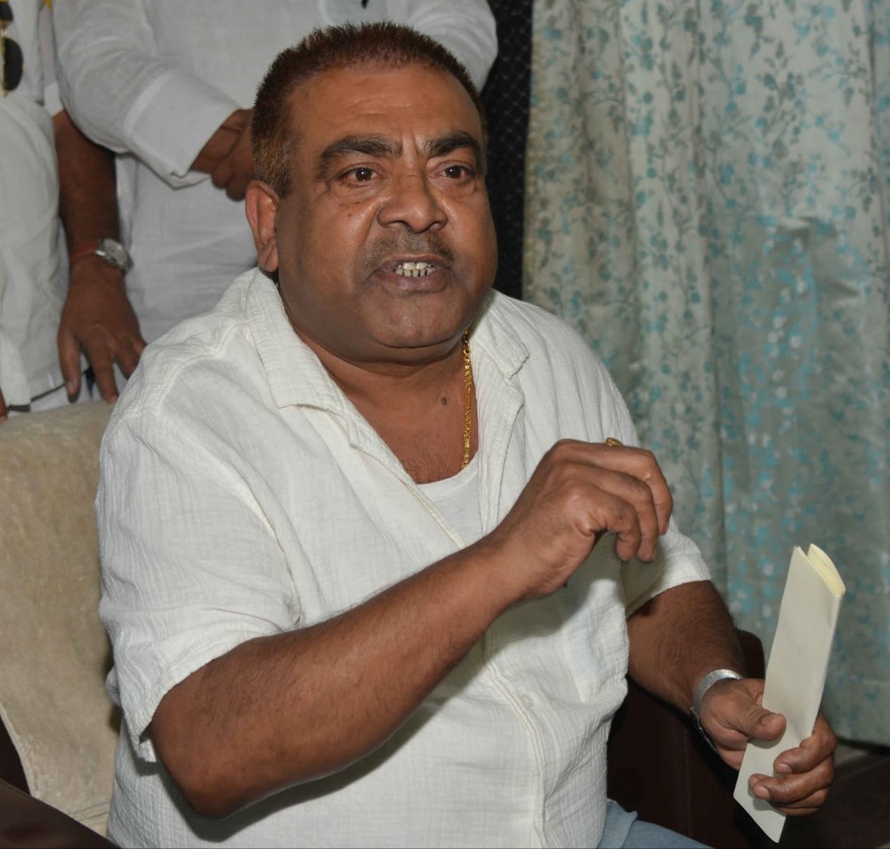 लालू यादव को झटका, पूर्व सांसद रामा सिंह ने राजद से इस्तीफा दिया