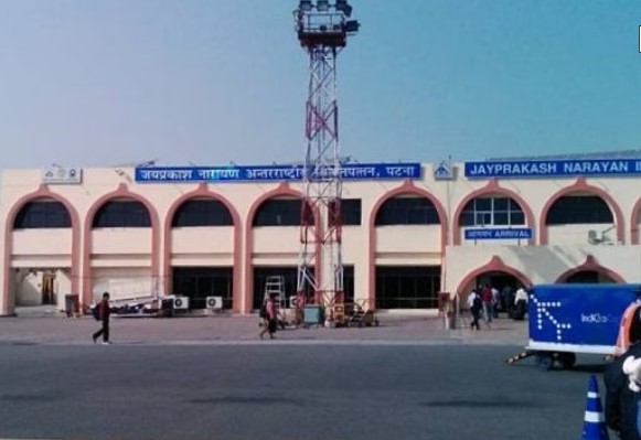 पटना-दिल्ली सहित देश के 40 एयरपोर्ट को उड़ाने की धमकी