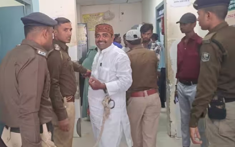 नवनिर्वाचित पैक्स अध्यक्ष को मारी गोली, बेटे को लाठी-डंडे से पीटा; RJD नेता गिरफ्तार