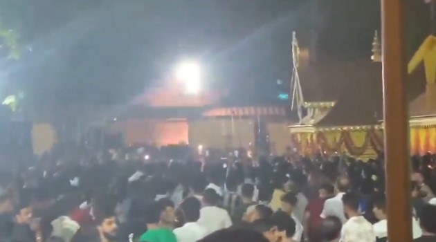 VIDEO: केरल के मंदिर में आतिशबाजी के दौरान धमाका, 154 लोग घायल; 8 की हालत गंभीर