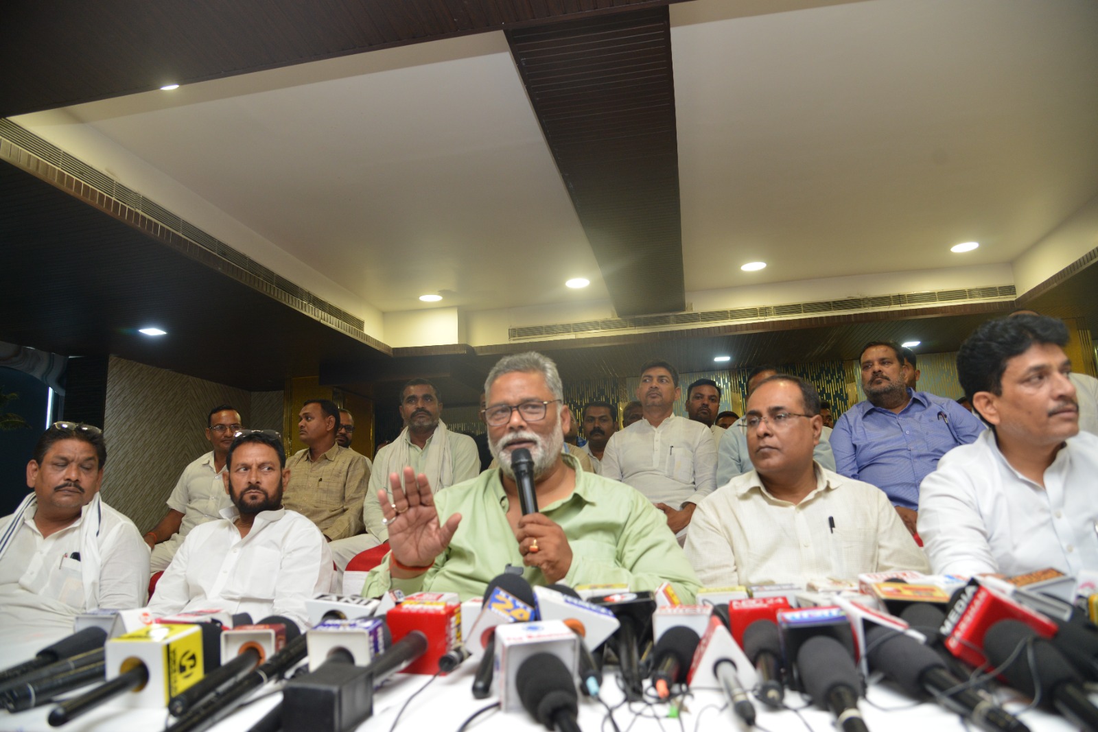 नरेंद्र मोदी की होगी करारी हार, राहुल गांधी बनेंगे पीएम; पप्पू यादव का दावा