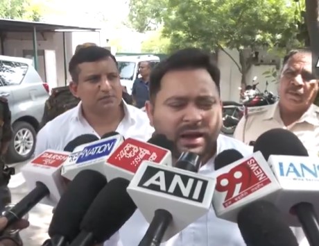 नीतीश कुमार के राज में IAS-IPS की ट्रांसफर-पोस्टिंग की खुली नीलामी, तेजस्वी यादव का बड़ा आरोप