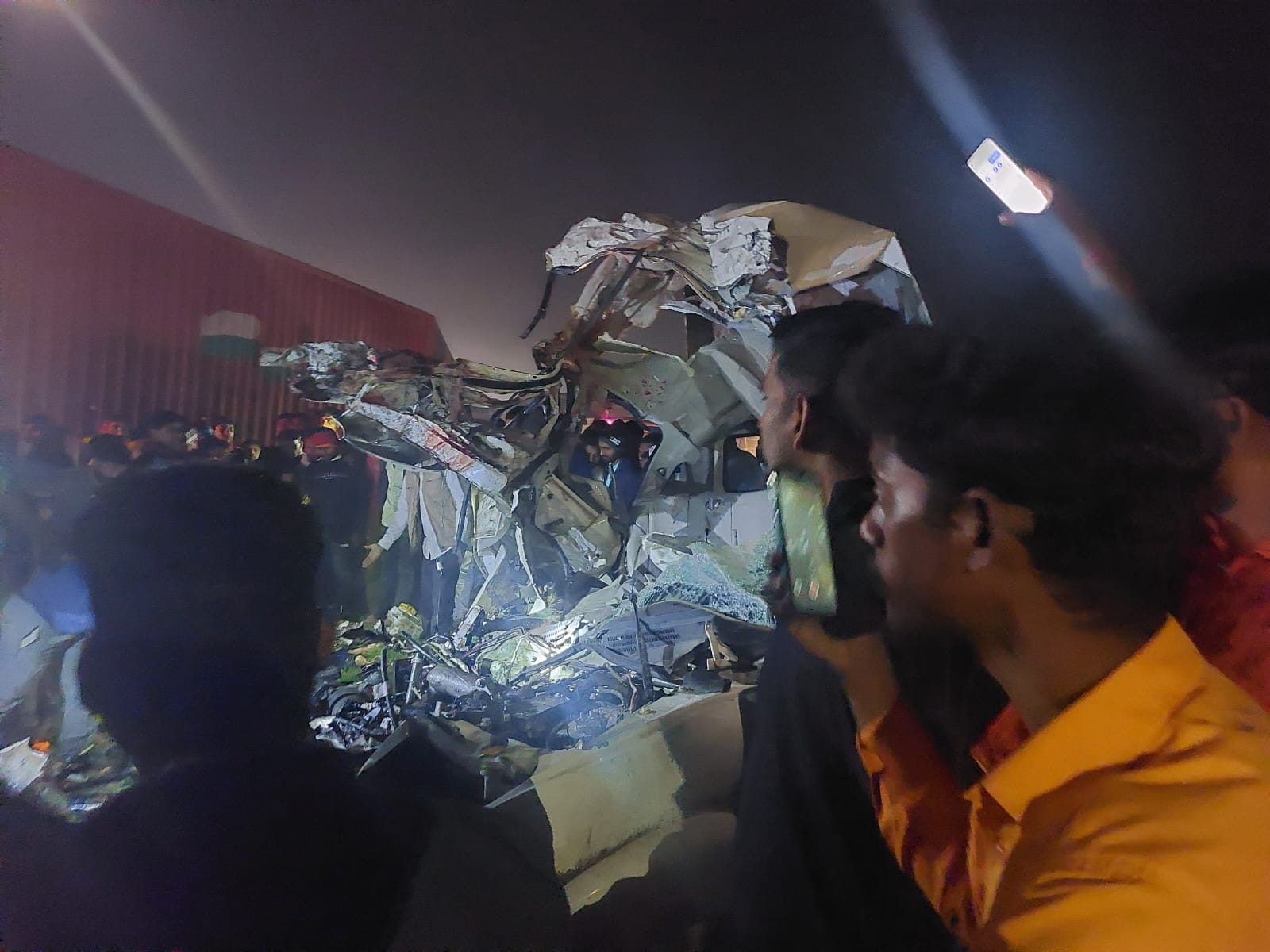 कैमूर में दर्दनाक सड़क हादसा, 2 महिला समेत 9 लोगों की मौत