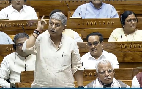 VIDEO: वक्फ बिल का नीतीश कुमार की जेडीयू ने किया समर्थन, ललन सिंह बोले- ये मुस्लिम विरोधी नहीं...