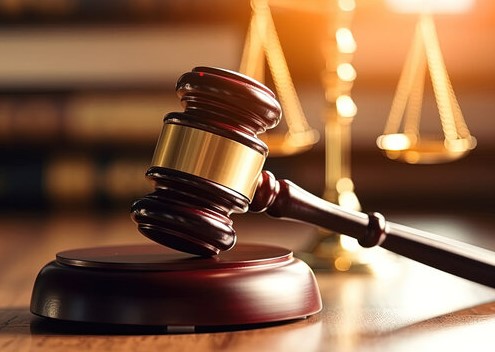 नाबालिग से रेप के आरोपी डीएसपी ने कोर्ट में किया सरेंडर, जेल भेजा गया