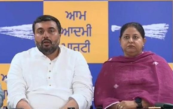 हमें बीजेपी में शामिल होने के लिए करोड़ों रुपये का दिया गया ऑफर, AAP विधायकों का दावा