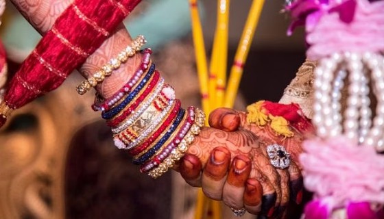 जयमाल के बाद लड़की के साथ दूल्हे ने पी शराब, दुल्हन ने शादी से किया इनकार