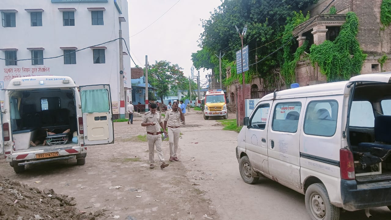 छपरा में ट्रिपल मर्डर, सनकी प्रेमी ने प्रेमिका, पिता और बहन को मार डाला; मां ने भागकर बचाई जान