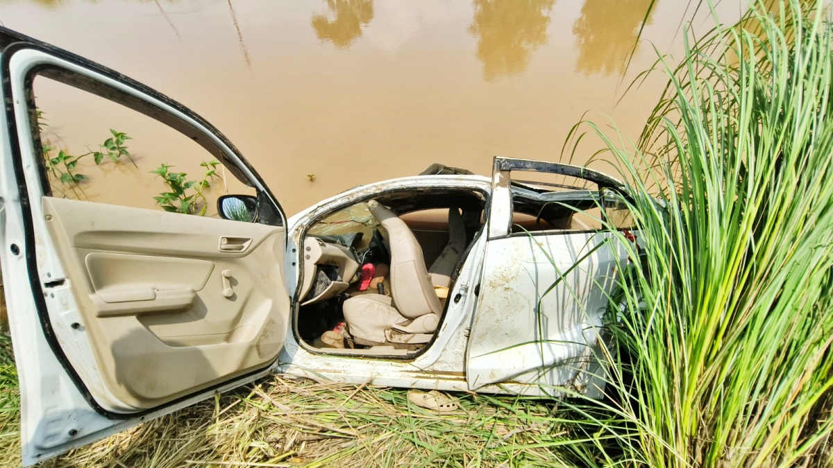 औरंगाबाद में तेज रफ्तार कार नहर में गिरी, 5 लोगों की डूबने से मौत; गुप्ताधाम से दर्शन कर लौट रहे थे सभी