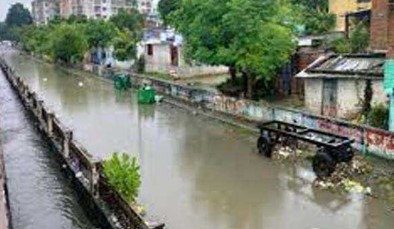यूपी के कई इलाकों में भारी बारिश, पानी-पानी हुआ लखनऊ; विधानसभा जलमग्न