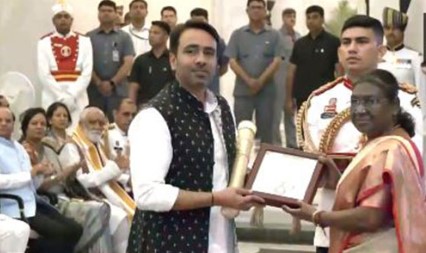 राष्ट्रपति मुर्मू ने नरसिम्हा राव, चौधरी चरण सिंह, कर्पूरी ठाकुर, स्वामीनाथन को मरणोपरांत भारत रत्न दिया