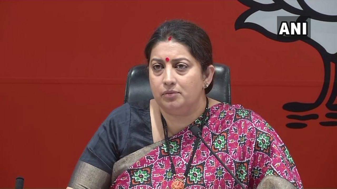 अमेठी से अपना प्रत्याशी घोषित करने का साहस नहीं जुटा पा रही है कांग्रेस : स्मृति ईरानी