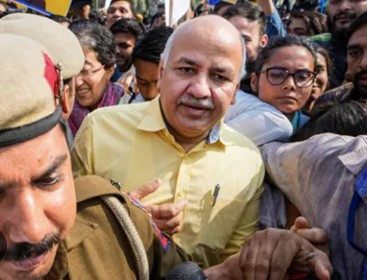 दिल्ली शराब नीति घोटाला: जमानत के लिए मनीष सिसोदिया ने खटखटाया हाईकोर्ट का दरवाजा, कल होगी सुनवाई