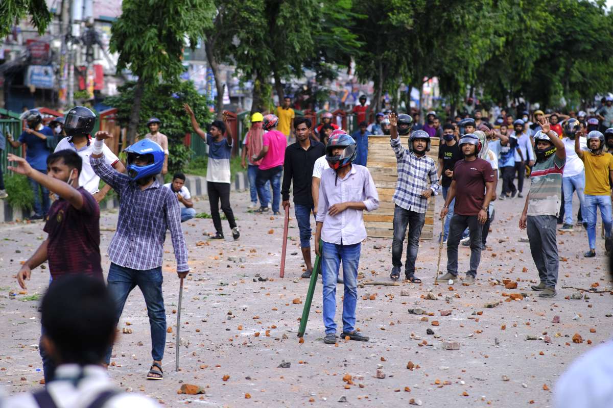 बांग्लादेश में विद्रोह के दौरान मारे गये थे 1,000 से अधिक लोग, 400 लोगों ने गंवाई आंखों की रोशनी