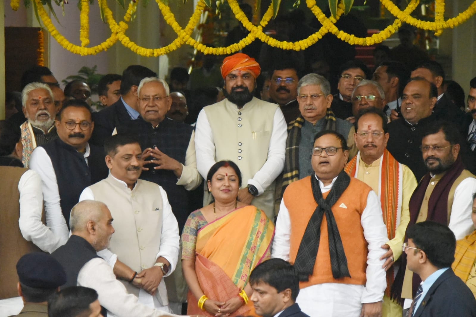 बिहार राज्यसभा चुनाव : एनडीए के तीन और कांग्रेस के एक उम्मीदवार ने किया नामांकन