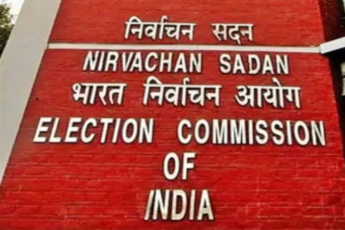 बिहार में चुनाव आयोग का बड़ा कदम,17 राजनीतिक दलों को भेजा नोटिस 10 दिनों में जवाब माँगा