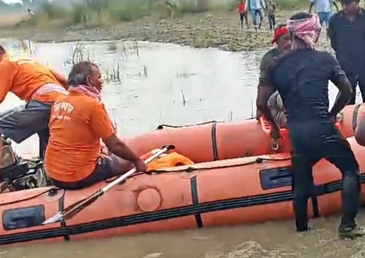 मोतिहारी में मूर्ति विसर्जन के दौरान हादसा, 5 युवक नदी में डूबे; 2 के शव बरामद