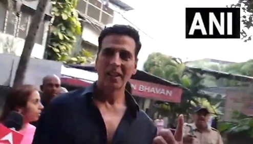 महाराष्ट्र विधानसभा की 288 सीटों पर वोटिंग जारी, अक्षय कुमार और सचिन तेंदुलकर भी वोट डालने पहुंचे