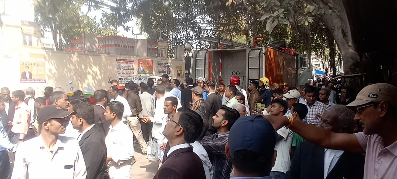 पटना सिविल कोर्ट में ट्रांसफार्मर फटा, 3 वकील झुलसे; एक की मौत