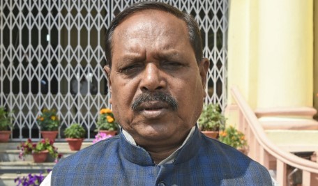 लालू की आरजेडी में पाला बदलने का खेल जारी, विधायक भरत बिंद एनडीए में शामिल