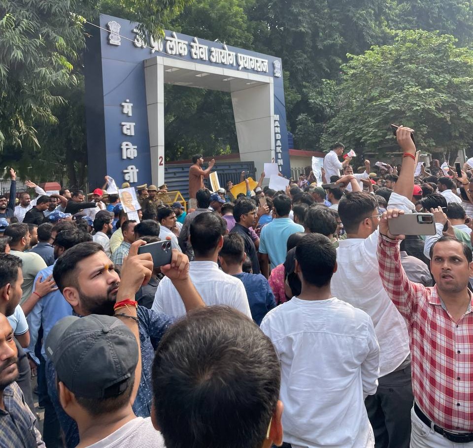UPPSC Protest: आंदोलन तन से नहीं मन से लड़े जाते हैं, जुड़ेंग तो जीतेंगे; योगी सरकार पर बरसे अखिलेश यादव