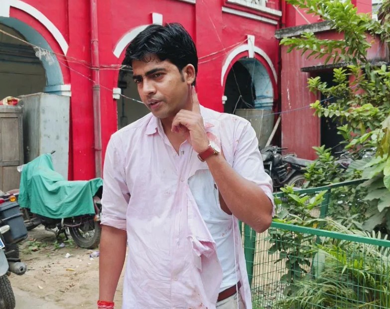 पटना में बीच सड़क पर भाभी ने देवर को जमकर पीटा, कपड़े फाड़े; थाने पहुंचा मामला