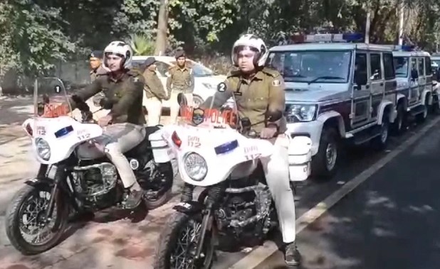 बिहार में पुलिस भी सुरक्षित नहीं, गया में डायल 112 टीम पर हमला; बाइक और पिस्टल लूट कर भागे 