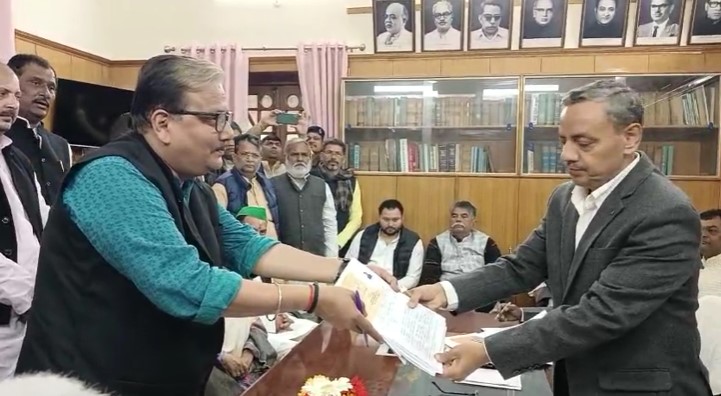 आरजेडी से मनोज झा और संजय यादव जाएंग राज्यसभा, नामांकन किया