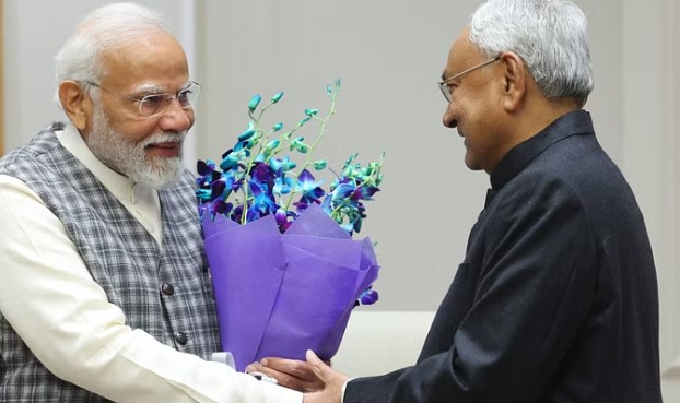 PM मोदी को कुछ इस अंदाज में नीतीश कुमार ने किया बर्थडे विश, RJD ने कसा तंज