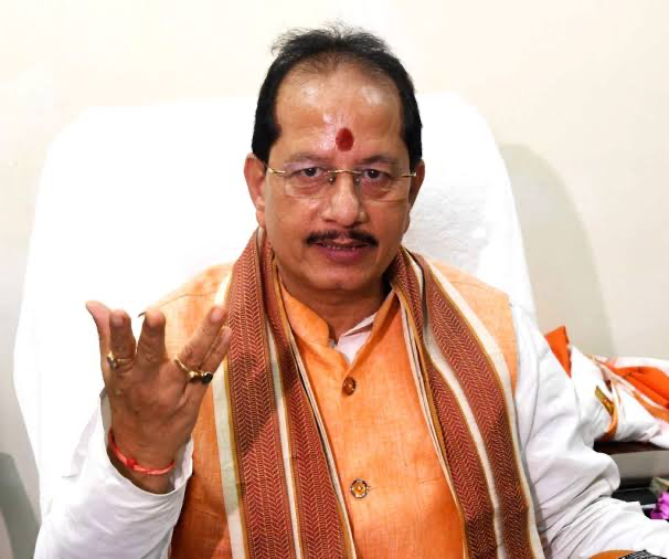 तेजस्वी यादव के बाद अब डिप्टी सीएम विजय सिन्हा पर दोहरे EPIC नंबर का आरोप, कांग्रेस ने उठाए गंभीर सवाल