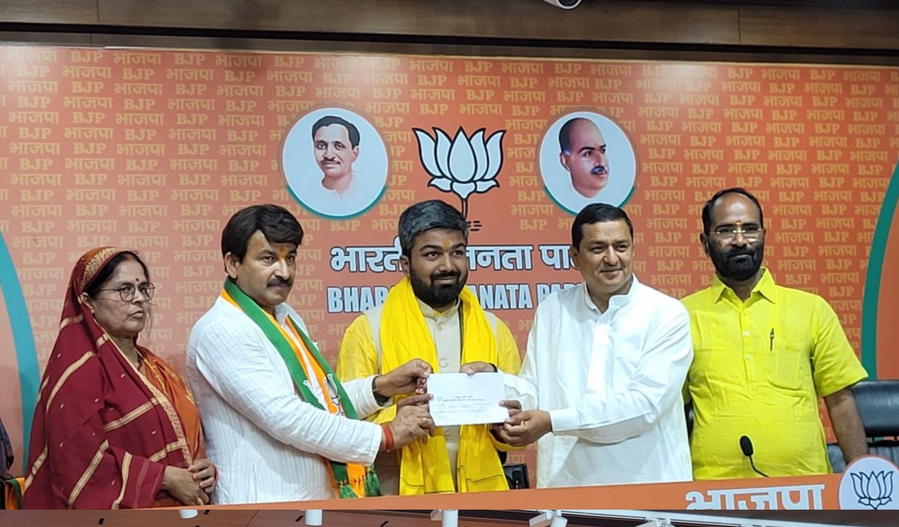 यूट्यूबर मनीष कश्यप भाजपा में शामिल, मां के कहने पर शुरू किया सियास सफर