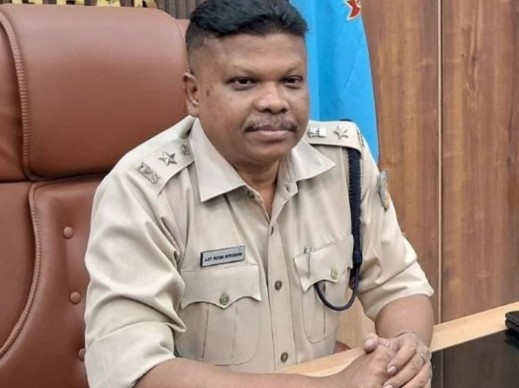 देवघर के SP पर गिरी गाज, चुनाव आयोग ने दिया हटाने का निर्देश; क्यों हुई कार्रवाई? जानिए