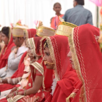 मुख्यमंत्री सामूहिक विवाह योजना में फर्जीवाड़ा, अखिलेश ने योगी सरकार पर बोला हमला