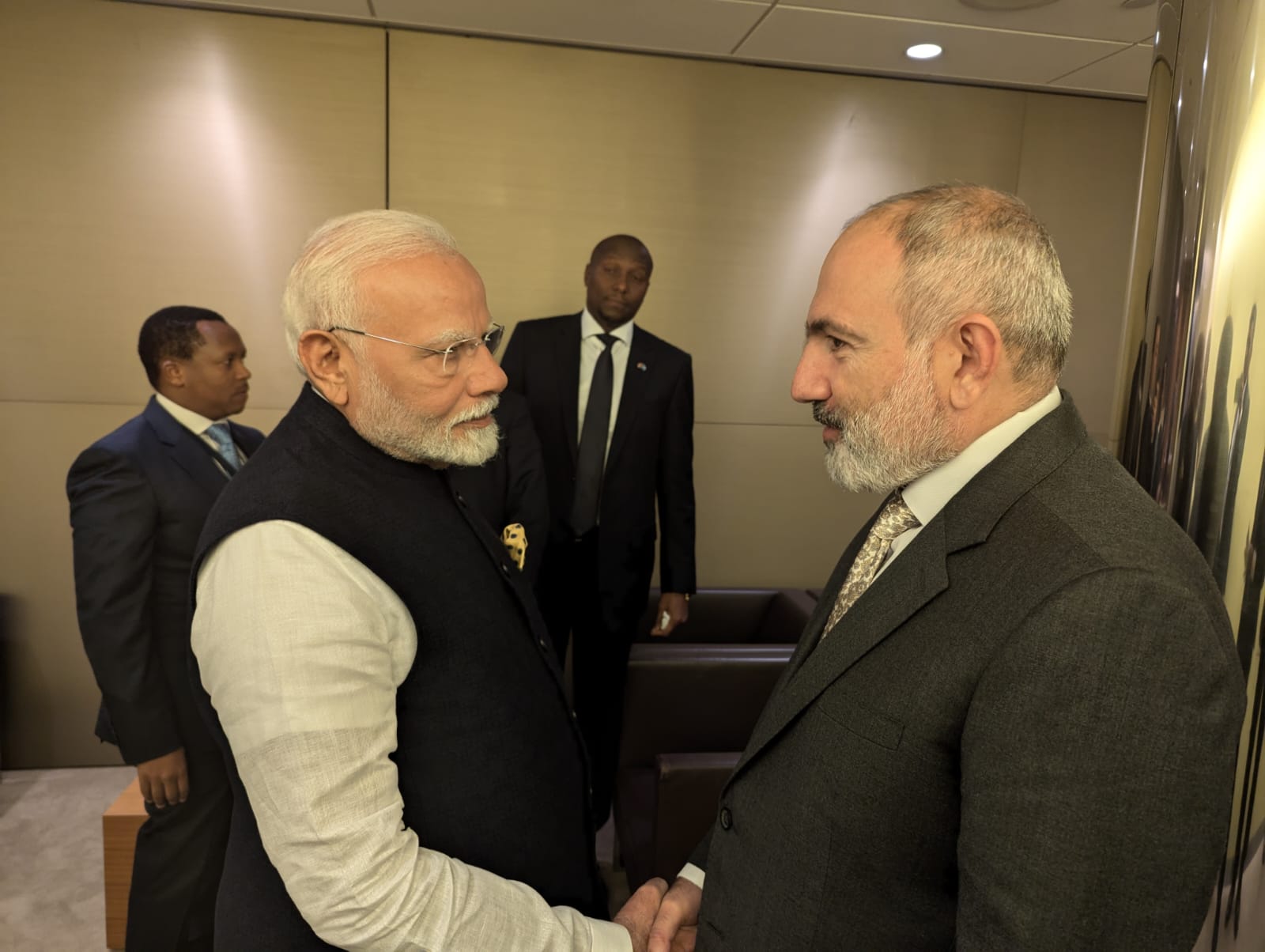 PM मोदी ने न्यूयॉर्क में आर्मेनियाई प्रधानमंत्री से की मुलाकात, X पर शेयर किया फोटो