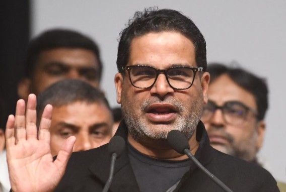 लालू यादव और नीतीश कुमार को लेकर ये क्या बोल गए प्रशांत किशोर? जानिए