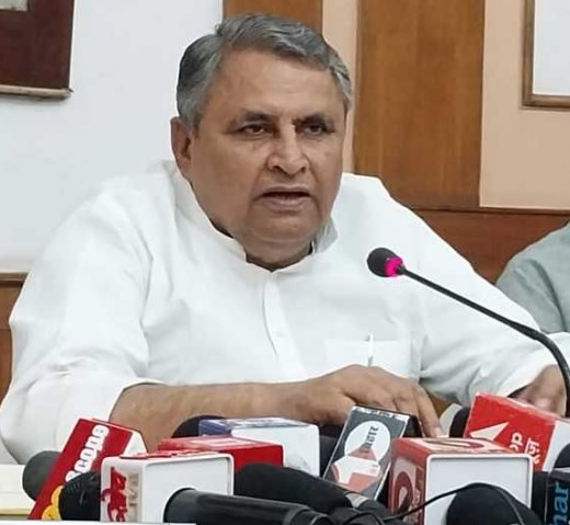 नरेंद्र मोदी और नीतीश कुमार को लेकर ये क्या बोल गए विजय चौधरी?